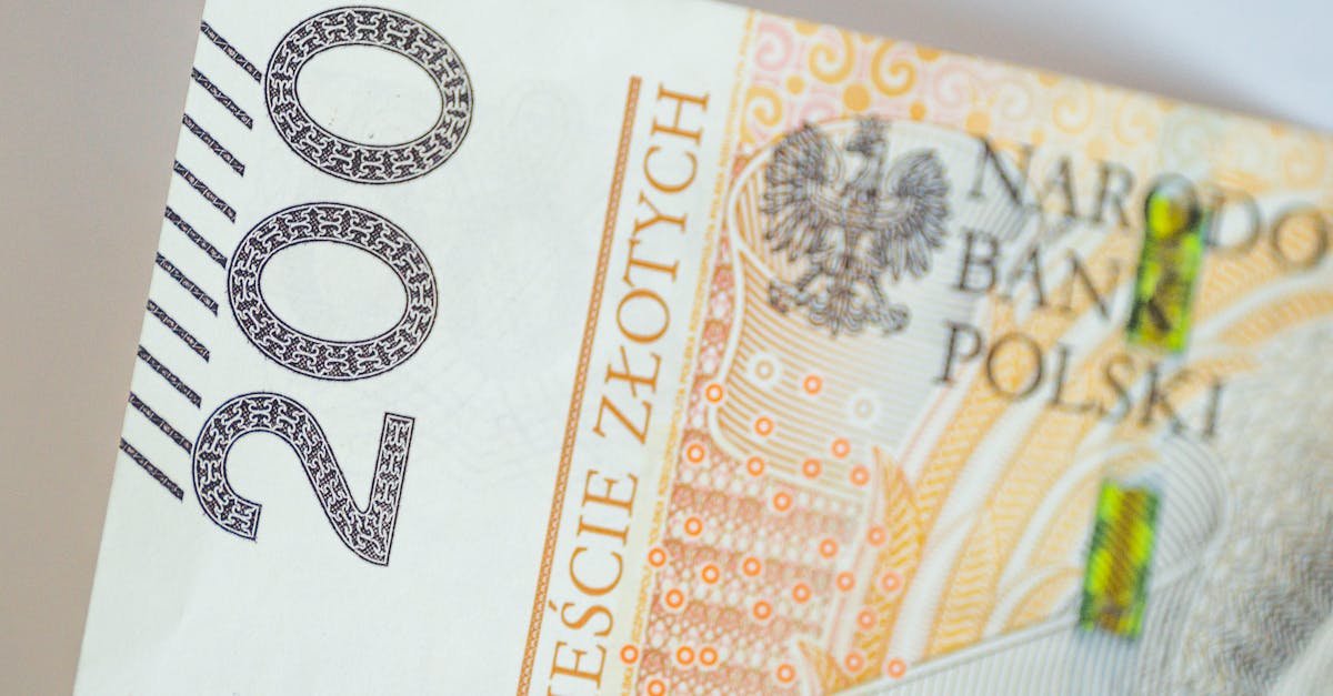 Z klasą i od serca: ile włożyć do koperty od chrzestnego na chrzest?