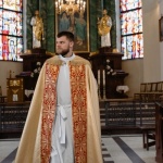 Kolęda bez stresu: jak przygotować dom i serce na odwiedziny księdza